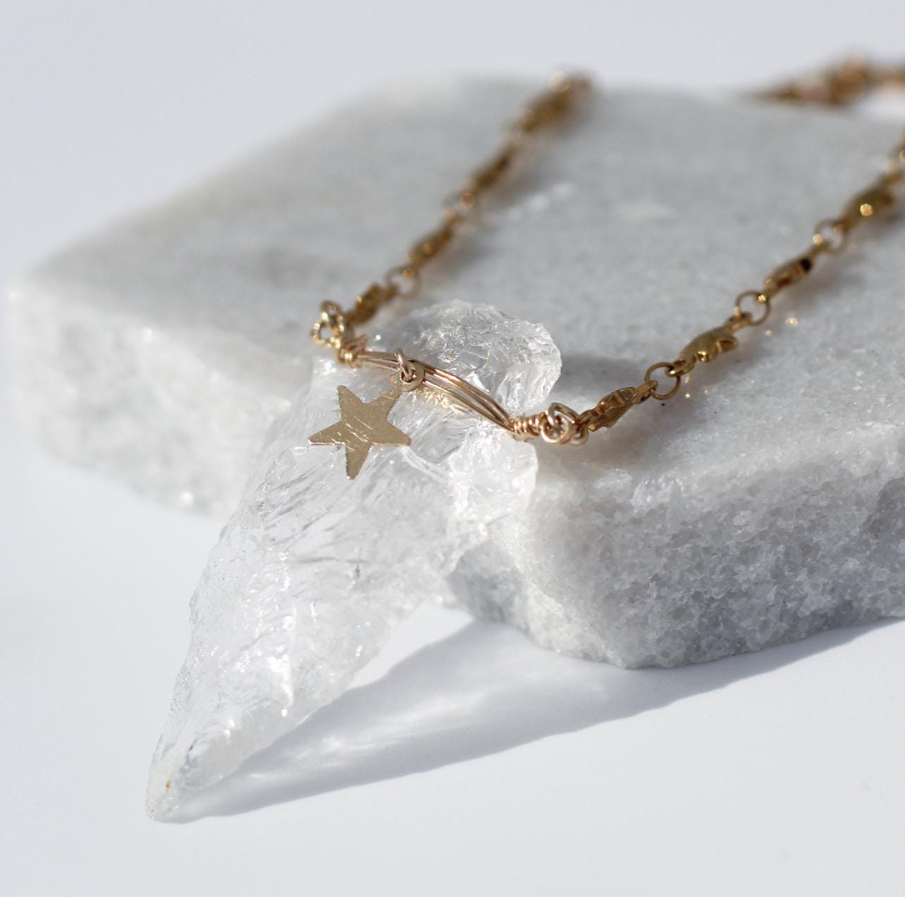 Quartz Arrowhead Necklace on Star Chain, Clear Arrowhead Necklace, Crystal Arrowhead Jewelry, Crystal Quartz Protection Necklace