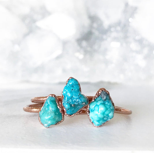 Turquoise Raw Stone Ring, Stackable, Birthstone Jewelry, Dainty December Birthstone Ring, Raw Ring, Healing Stone Ring, Birthstone Gems