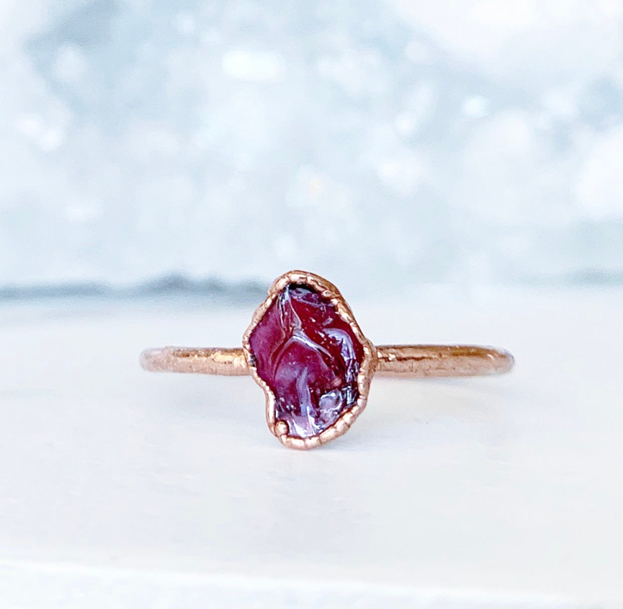 Dainty Raw Garnet Ring, January Birthstone Ring, Delicate Garnet Ring, Tiny Garnet Stone Ring, January Birthstone Gift, Raw Gemstone Ring