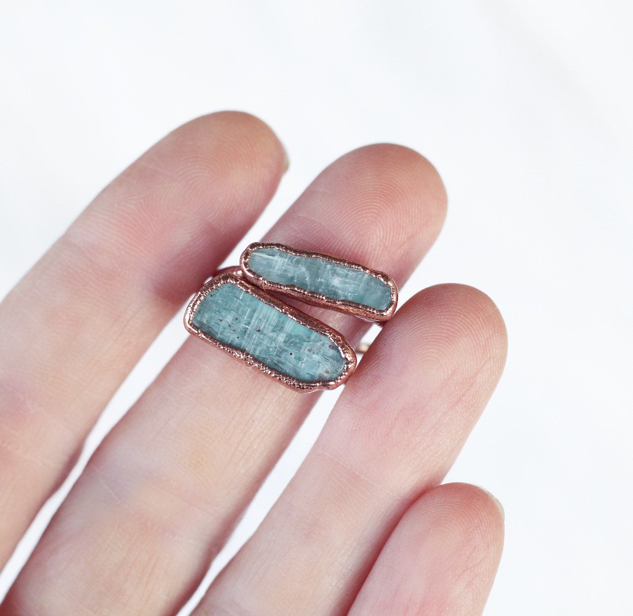 Horizontal Blue Kyanite Blade Ring
