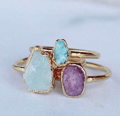 Raw Turquoise Ring Gold, December Birthstone Ring Gold Band, December Raw Gemstone Ring, Raw Turquoise Stone Ring, December Gemstone Gift