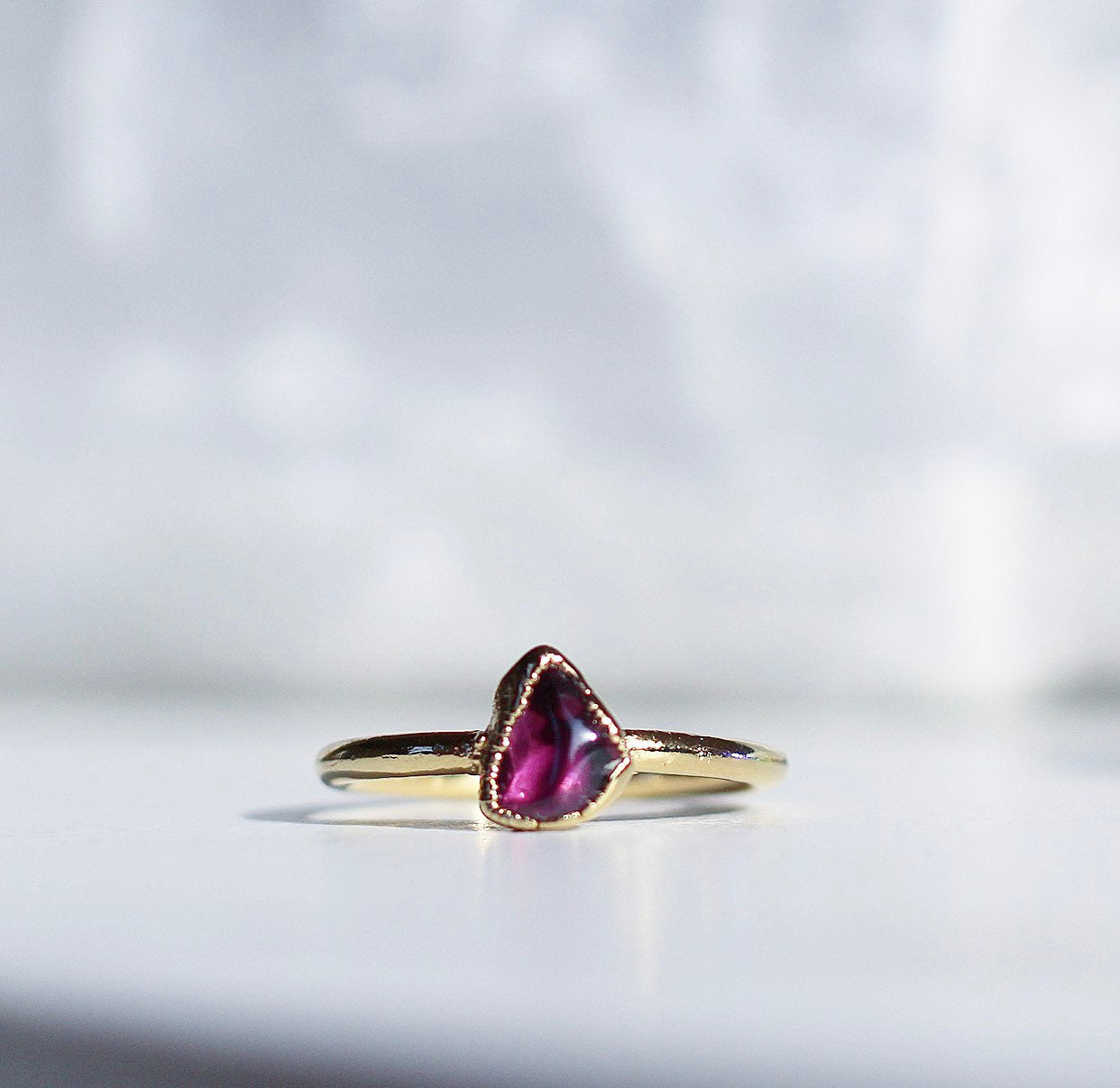 Raw Garnet Ring in Gold, Natural Garnet Stacking Ring, Rhodolite Garnet Ring, January Birthstone Gift, Gift for Her, Raw Birthstone Ring