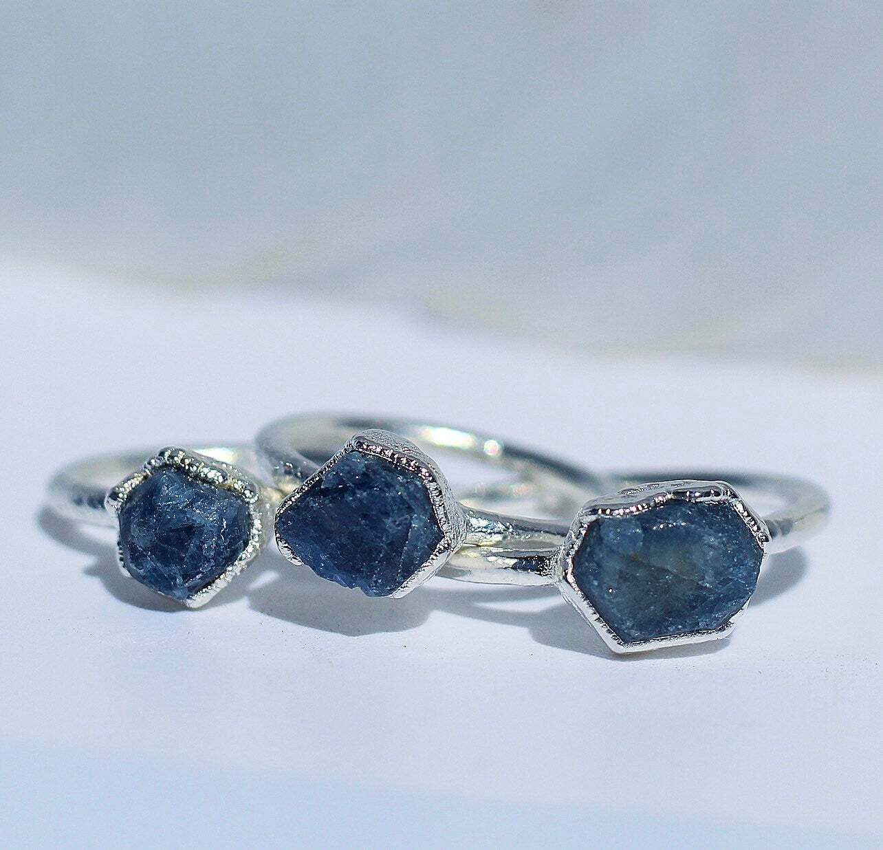 Raw Sapphire Ring in Silver, Rough Birthstone Ring, September Birthstone Gift Women, September Gift for Her, Rough Sapphire Stone Ring