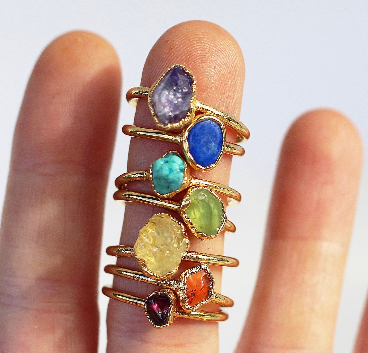 Raw Peridot Ring in Gold, August Birthstone Gold Ring, Raw Green Stone Ring, August Birthstone Gift, August Gift for Her, Birthstone Crystal