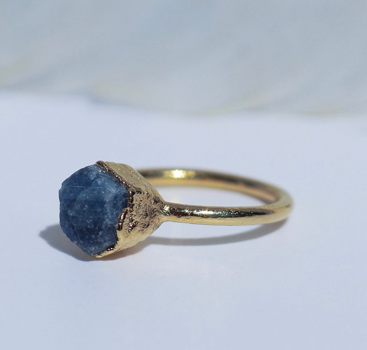 Raw Sapphire Ring in Gold, Stackable Birthstone Ring, September Birthstone Jewelry, Birthstone, September Birthday Gift, Rough Sapphire Ring