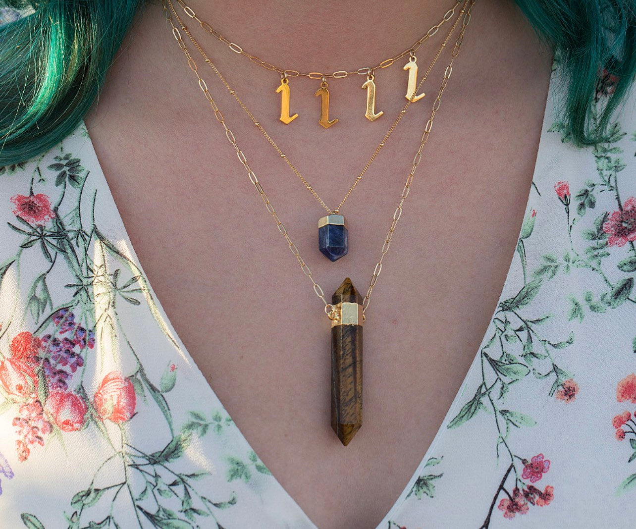 Small Crystal Point Necklace, Chakra Healing Gold Necklace, Gold Filled Satellite Chain, Crystal Quartz, Tigers Eye, Rose Quartz, Sodalite