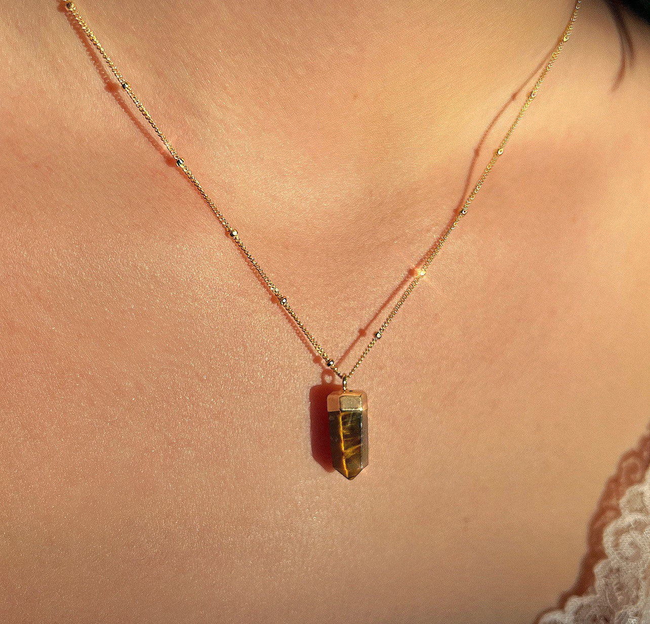 Small Crystal Point Necklace, Chakra Healing Gold Necklace, Gold Filled Satellite Chain, Crystal Quartz, Tigers Eye, Rose Quartz, Sodalite