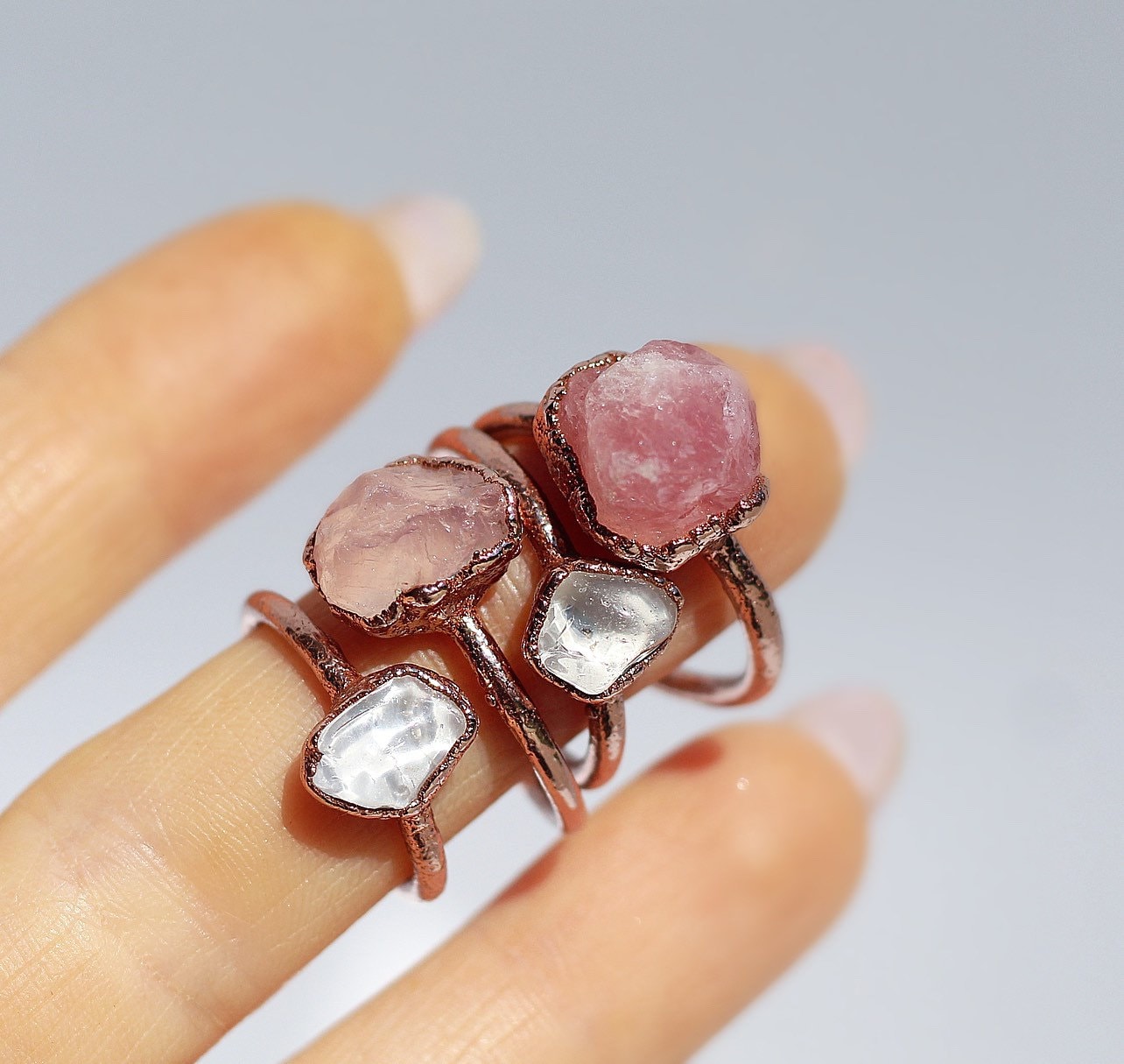 Raw Crystal Quartz Ring, Clear Quartz Raw Stone, Quartz Crystal Ring, Raw Copper Ring, Smooth Crystal Ring, Raw Stone Jewelry