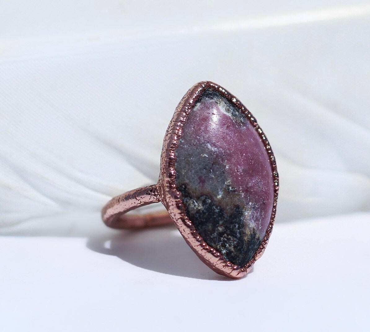 Rhodonite Statement Ring, Big Rhodonite Ring, Pink Rhodonite Cocktail Ring, Rhodonite Oval Ring, Raw Rhodonite Jewelry, Rhodonite Stone
