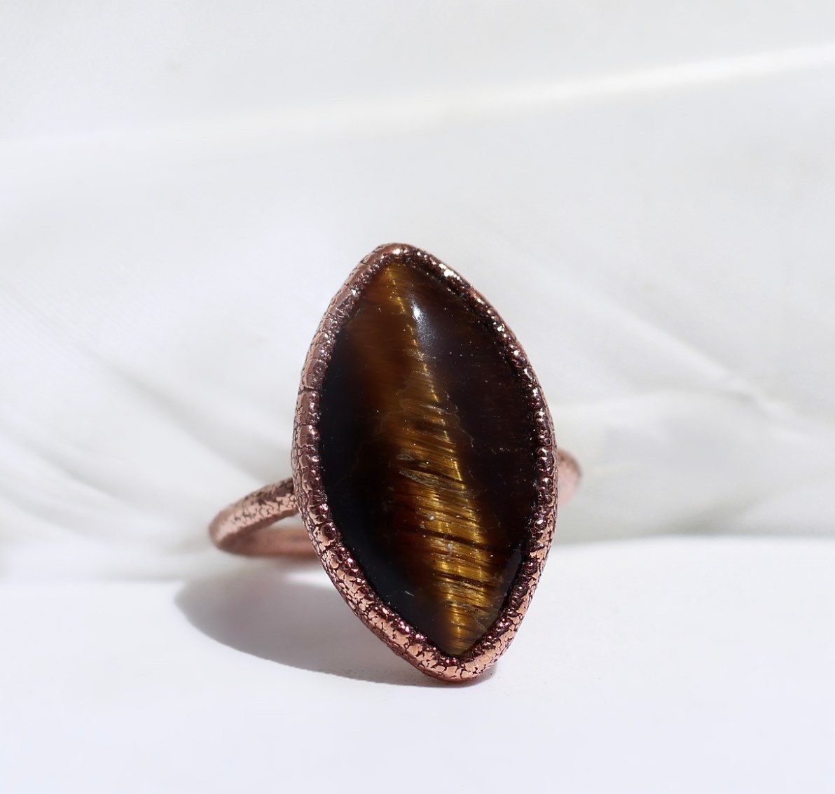 Tigers Eye Statement Ring, Big Tiger’s Eye Ring, Tigers Eye Cocktail Ring, Tiger’s Eye Oval Ring, Raw Tigers Eye Jewelry, Tiger’s Eye Stone