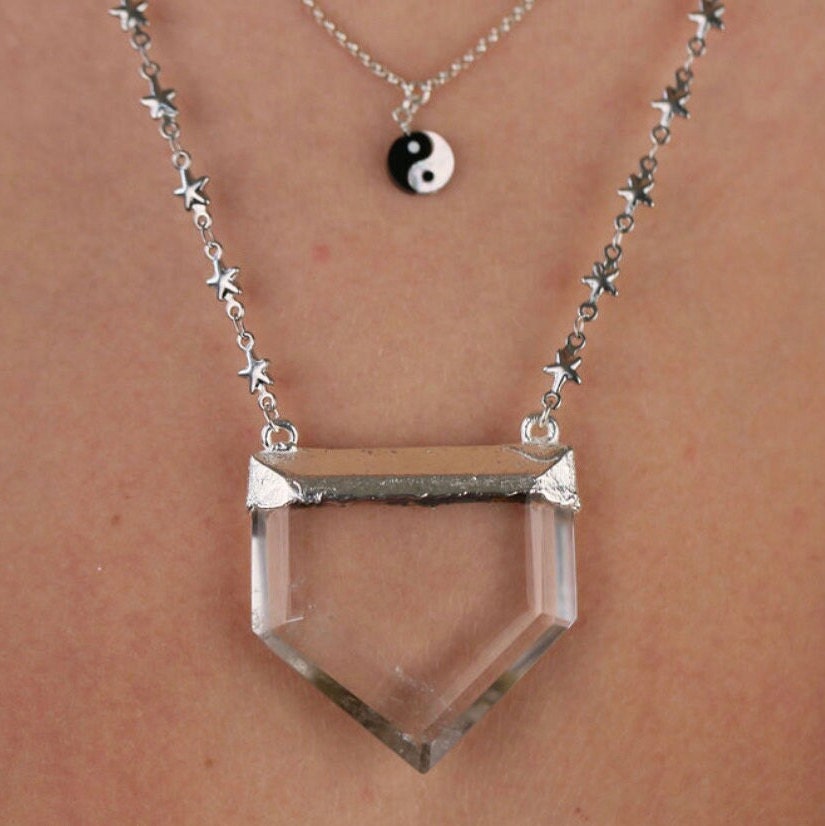Large Quartz Point Necklace with Tiny Star Chain, Big Terminated Crystal, Quartz Shield Pendant Gold, Clear Quartz Necklace Silver