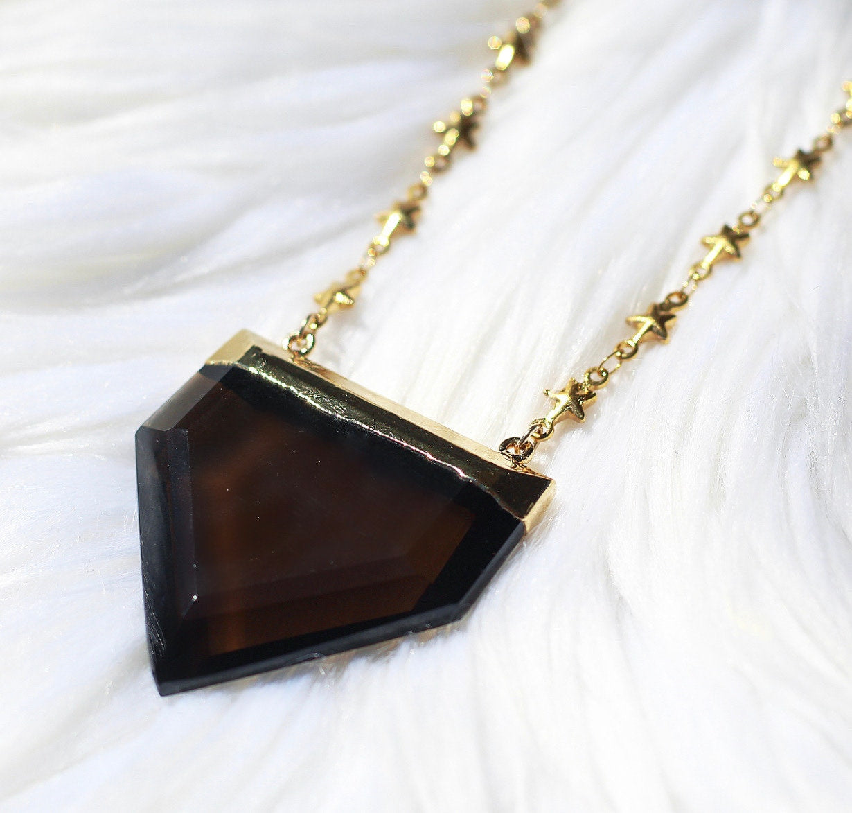 Chunky Smoky Quartz with Tiny Star Chain Necklace, Large Terminated Smoky Quartz Pendant, Smoky Quartz Shield Necklace Gold, Dark Crystal
