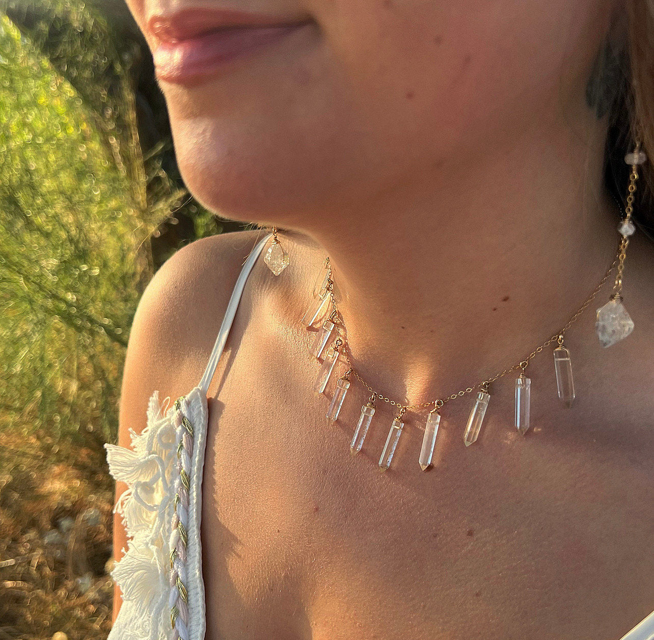 Crystal Point Statement Necklace, Boho Wedding Necklace, Gold Boho Choker, Statement Choker, Quartz Necklace Gold, Healing Crystal Choker