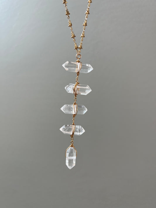 Real Quartz Necklace on 18kt Gold Plated Chain/ Joshua Tree Raw Crystal  Necklace - Raw Gemstone - Amethyst / Rose Quartz / Peacock Ore — Joshua  Tree Rock & Lotus