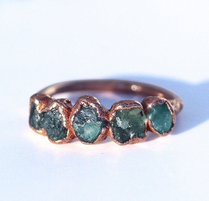 Raw Emerald Multi-Stone Ring in Copper, Natural Emerald Boho Ring, Unique Copper Gemstone Jewelry, Handcrafted Bohemian Accessory, Gift