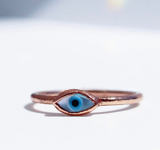 Dainty Evil Eye Ring, Pearl Evil Eye Jewelry, Tiny Ring, Delicate Eye Ring, Evil Eye Stacking Ring, Third Eye Ring, Mother of Pearl Ring