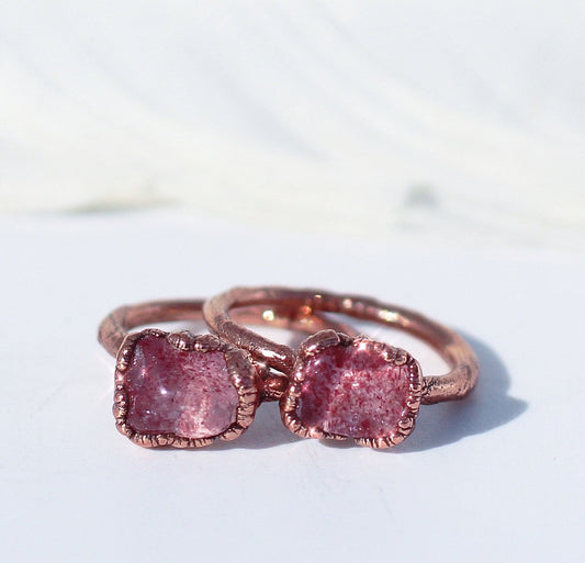 Handcrafted Strawberry Quartz Ring, Copper Setting, Natural Pink Gemstone, Unique Gift for Her, Healing Crystal Jewelry, Boho Chic Style