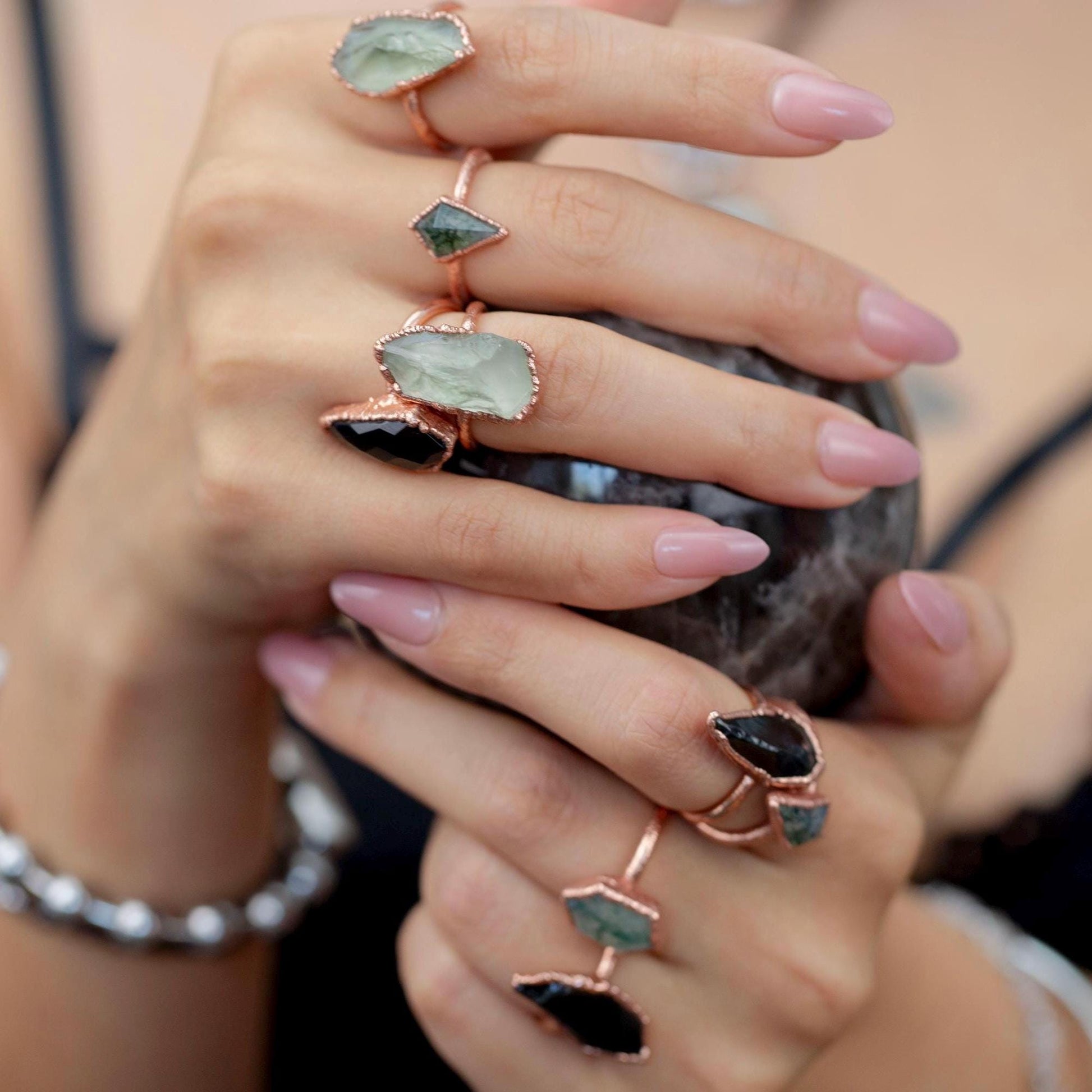 Raw Green Amethyst Ring, Natural Prasiolite Ring, Green Amethyst and Copper Ring, Rough Prasiolite Ring, Green Amethyst Stone Ring