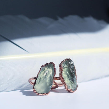 Raw Green Amethyst Ring, Natural Prasiolite Ring, Green Amethyst and Copper Ring, Rough Prasiolite Ring, Green Amethyst Stone Ring