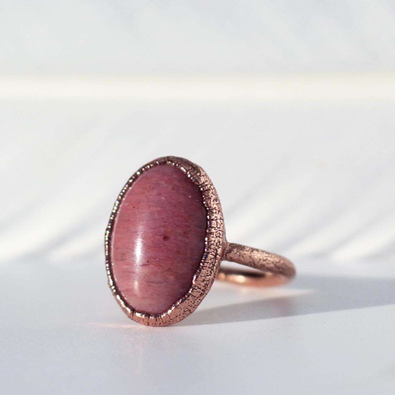 Rhodonite Oval Ring, Real Rhodonite Ring, Natural Rhodonite Jewelry, Rhodonite and Copper Ring, Big Pink Stone Ring, Love Stone Ring