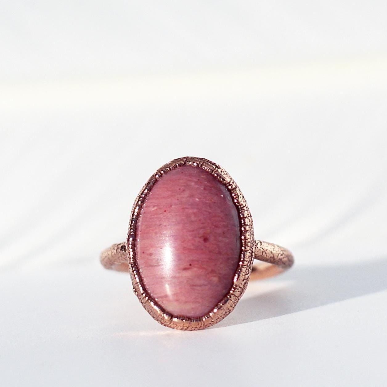 Rhodonite Oval Ring, Real Rhodonite Ring, Natural Rhodonite Jewelry, Rhodonite and Copper Ring, Big Pink Stone Ring, Love Stone Ring