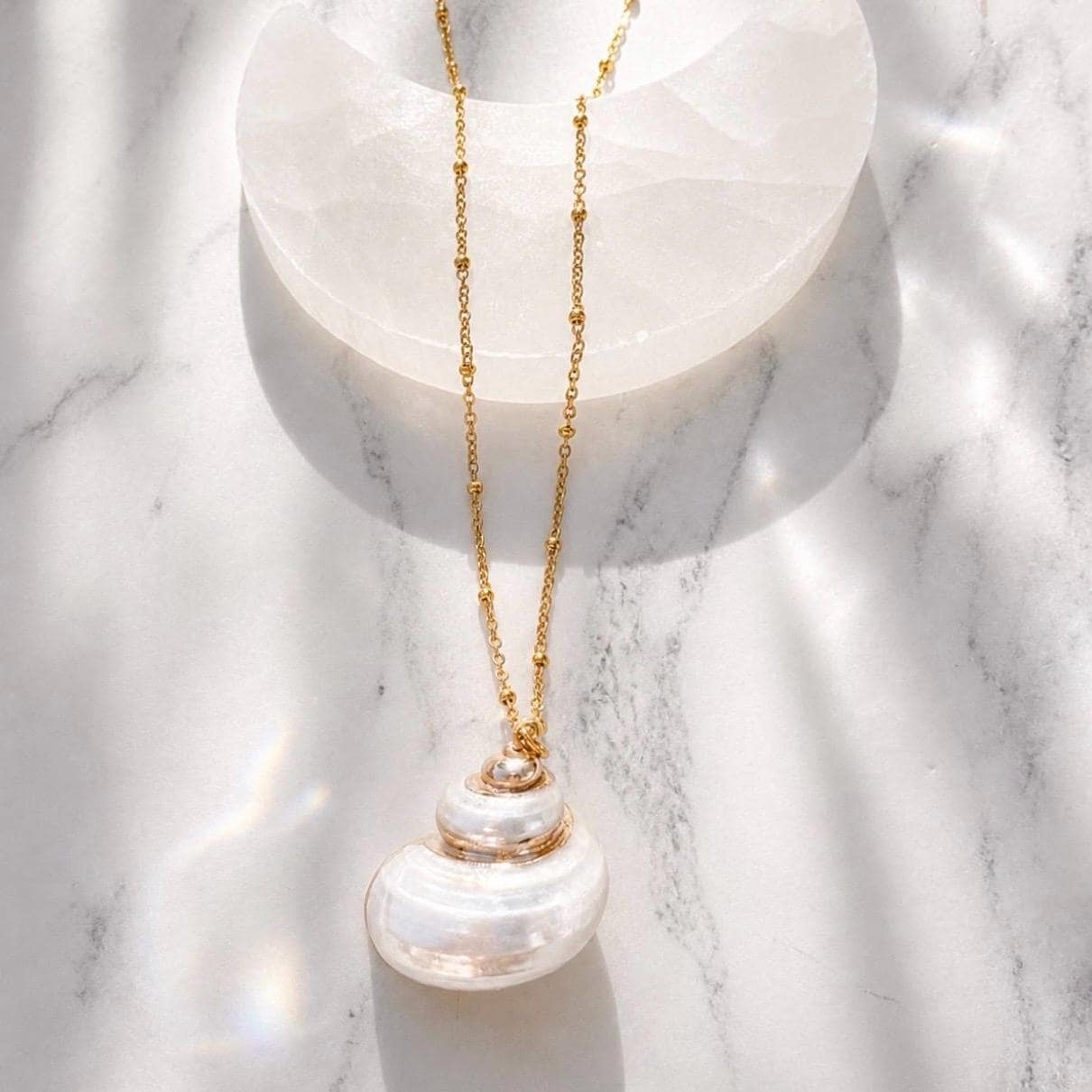 Conch Spiral Shell Necklace, Natural Shell Choker, Mermaid Necklace, Seashell Pendant Necklace, Boho Bride Necklace, Beach Wedding Jewelry
