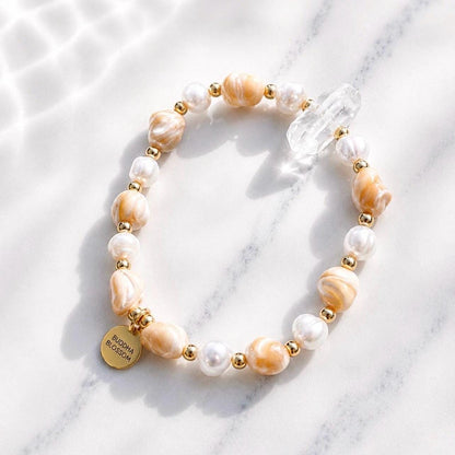 Pearl Seashell Bracelet with Crystal Quartz, Pearl and Crystal Jewelry, Trochus Shell Jewelry, Pearl Stretchy Bracelet, Beachy Boho Bracelet