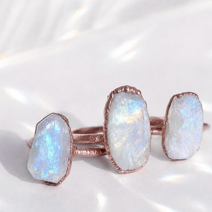 Chunky Raw Rainbow Moonstone Ring in Copper, June Birthstone Ring, Unique June Birthday Gift, Organic Copper Jewelry