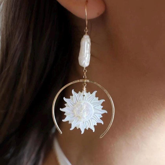 Sun and Moon Face Mother of Pearl Earrings, Sun Face Jewelry, Gold Filled Sun Earrings, Moon and Sun Earrings, Mother of Pearl Sun Earrings