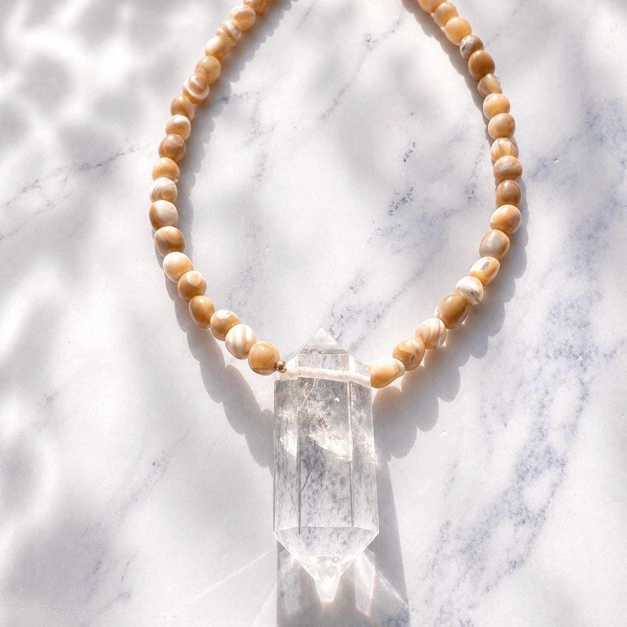 Beachy Boho Crystal Statement Necklace, Seashell and Quartz Necklace, Beachy Style Crystal Jewelry, Beach Photoshoot Jewelry, Resort Jewelry