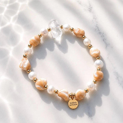 Pearl Seashell Bracelet with Crystal Quartz, Pearl and Crystal Jewelry, Trochus Shell Jewelry, Pearl Stretchy Bracelet, Beachy Boho Bracelet