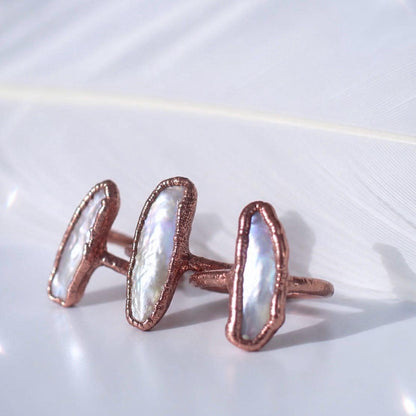 Biwa Pearl Ring in Copper, Organic Style Pearl Jewelry, June Birthstone Ring, Vertical Set Pearl Ring, Raw Pearl Jewelry, Freshwater Pearl