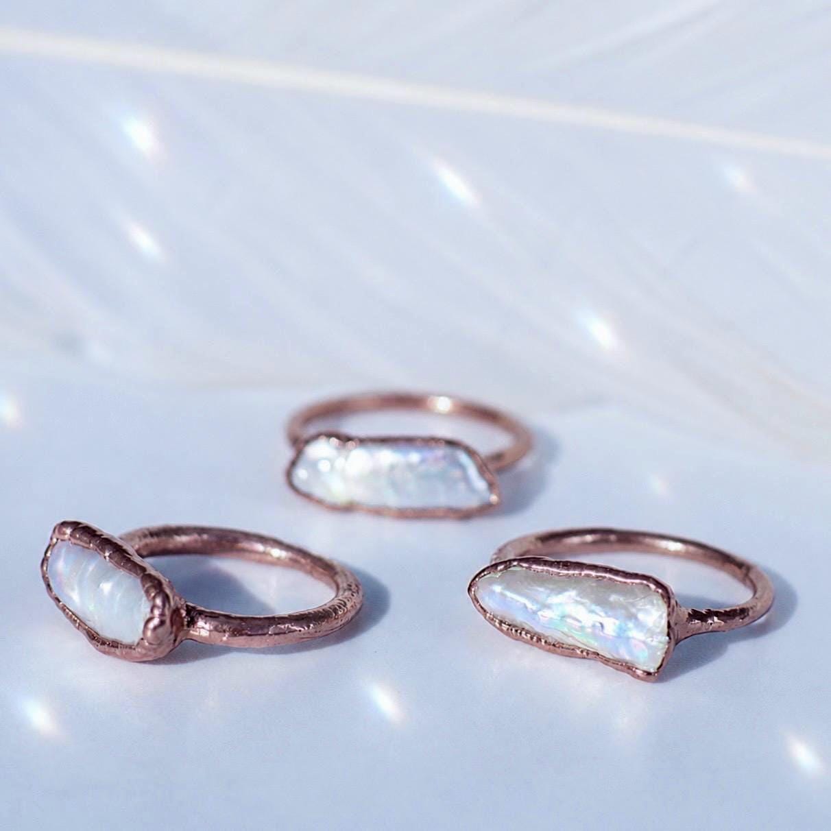 Horizontal Raw Biwa Pearl Ring in Copper, Electroformed Copper Ring, Freshwater Pearl Ring, Alternative Style Pearl, June Birthday Gift