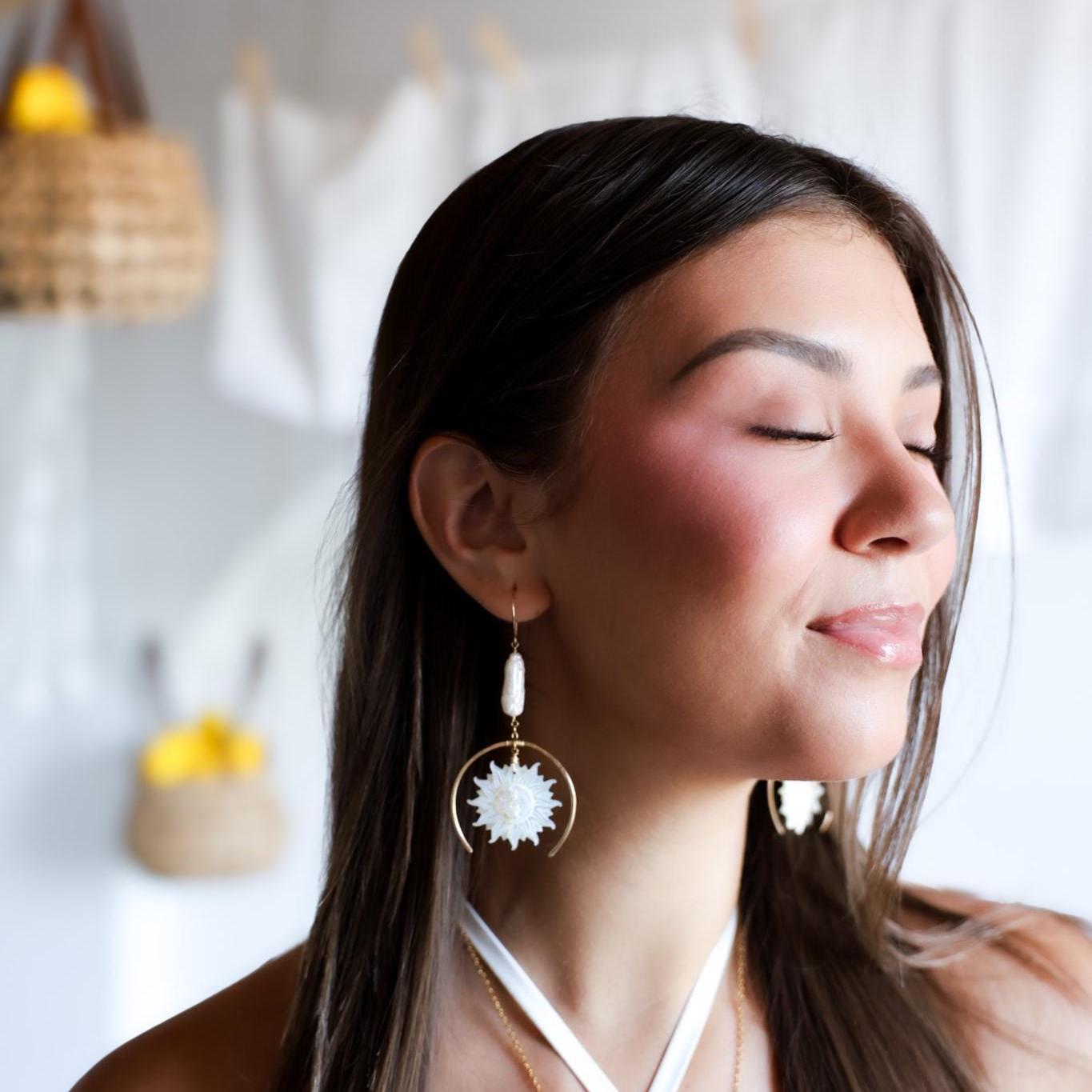 Sun and Moon Face Mother of Pearl Earrings, Sun Face Jewelry, Gold Filled Sun Earrings, Moon and Sun Earrings, Mother of Pearl Sun Earrings