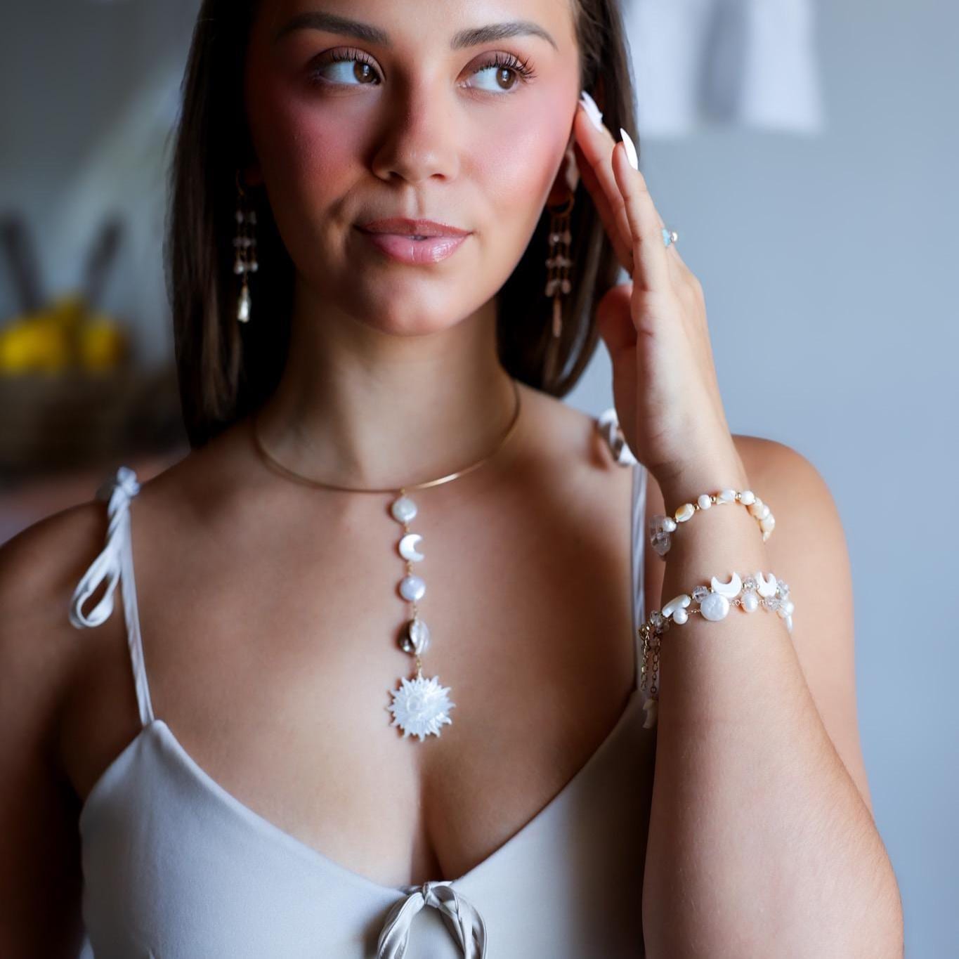 Mother of Pearl Sun and Moon Face Gold Filled Collar Necklace, Sun and Moon Statement Choker, Beachy Lariat Choker Necklace, Sterling Silver