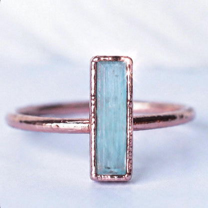 Aquamarine Bar Ring Vertical Stone Set in Copper, Raw Aquamarine Ring, Copper and Crystal Ring, March Birthstone Jewelry, Copper Jewelry