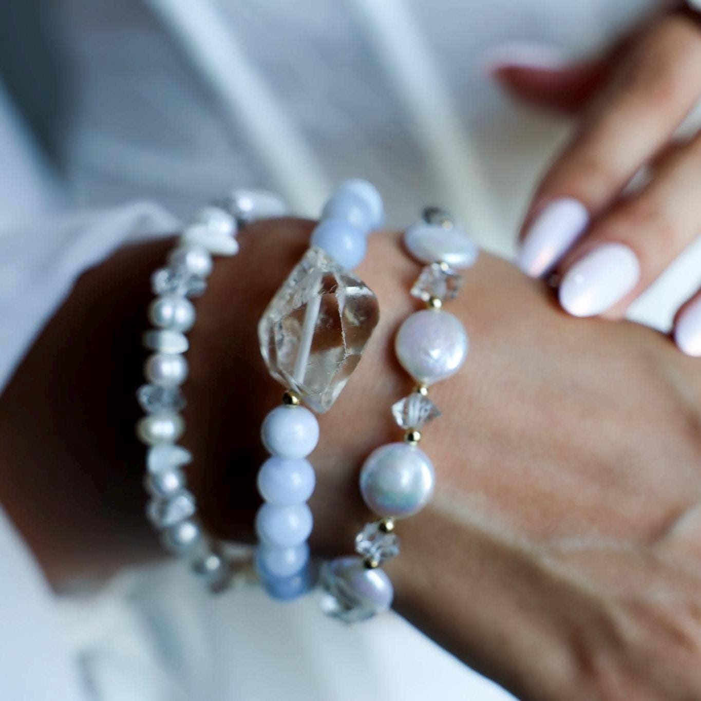 Pearl Coin Bracelet, Crystal and Pearl Bracelet, Fun Pearl Jewelry, Pearl Wedding Bracelet, Coin Pearl Jewelry