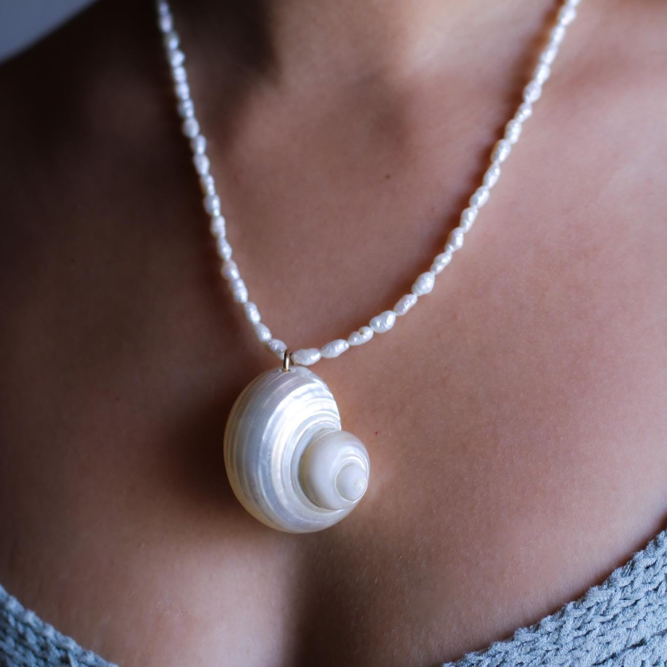 Seashell Pearl Necklace, Spiral Shell Pendant, Beach Wedding Necklace, Seashell Jewelry, Resort Style Necklace