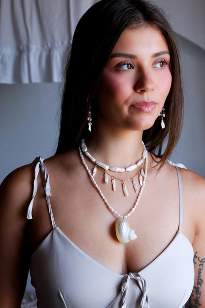 Seashell Pearl Necklace, Spiral Shell Pendant, Beach Wedding Necklace, Seashell Jewelry, Resort Style Necklace