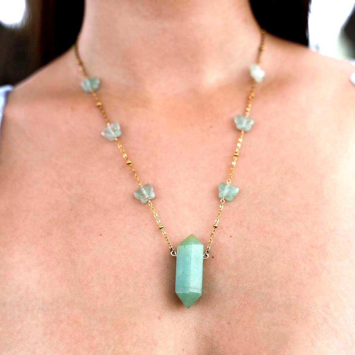 Aventurine Crystal Necklace, Green Butterfly Necklace, Butterfly Bead Jewelry, Chrysoprase Necklace, Nature Inspired Jewelry, Green Crystal