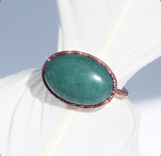Aventurine Ring in Copper, Good Luck Stone, Green Crystal Ring, Oval Stone Ring, Copper Healing Ring, Organic Style, Horizontal Stone
