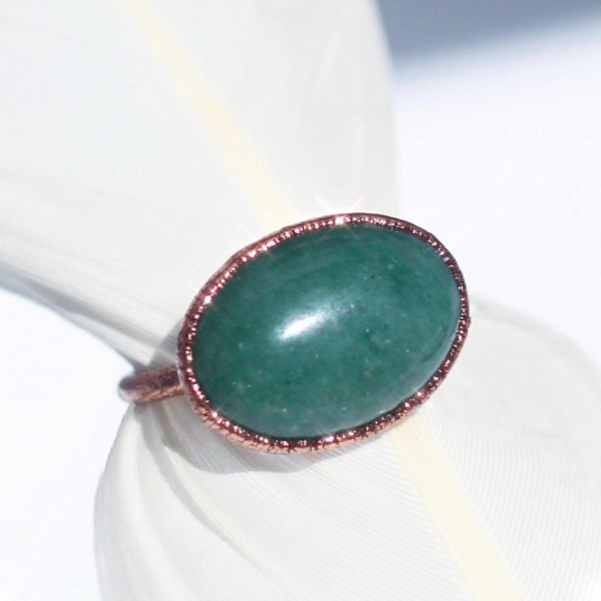 Aventurine Ring in Copper, Good Luck Stone, Green Crystal Ring, Oval Stone Ring, Copper Healing Ring, Organic Style, Horizontal Stone