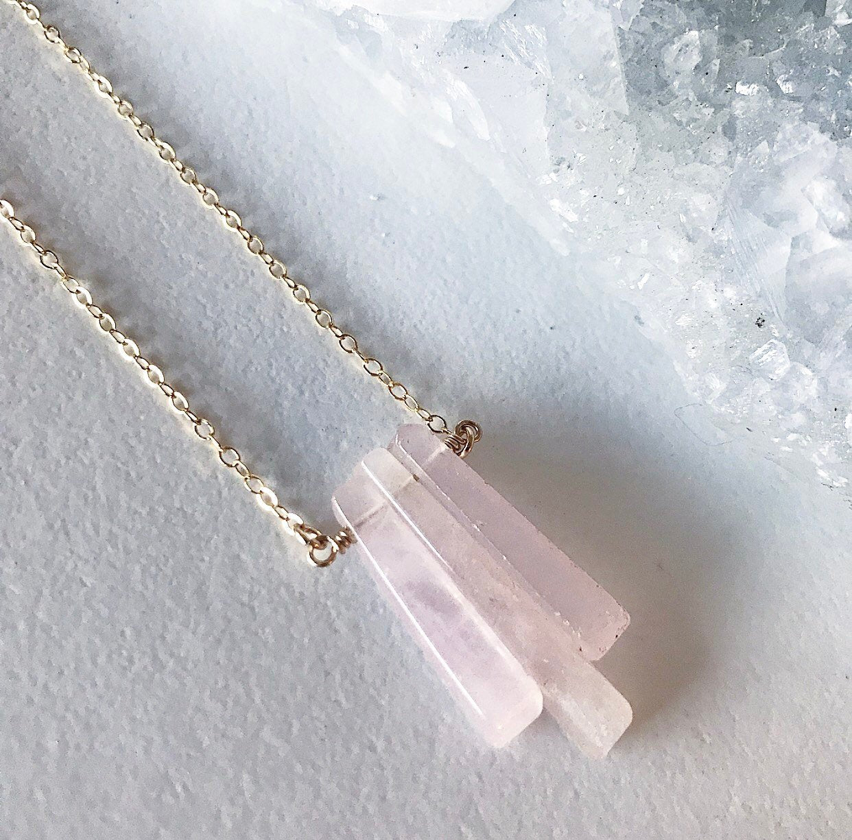 Dainty Rose Quartz Point Necklace, Delicate Raw Rose Quartz Crystal Necklace, Rose Quartz Layering Necklace, Three Stone Rose Quartz Pendant