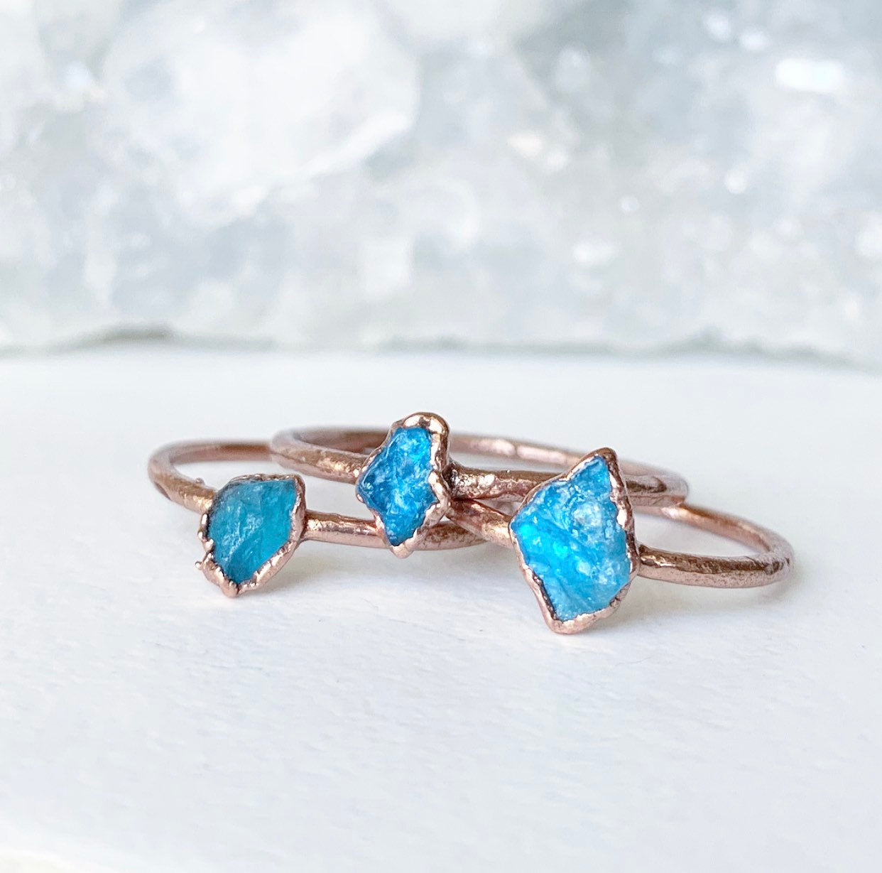 Dainty Apatite Crystal Ring, Delicate Crystal Jewelry, Tiny Stone Ring, Small Copper Stacking Ring, Raw Apatite Ring, Raw Blue Crystal Ring