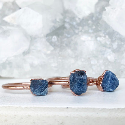 Dainty Raw Sapphire Stacking Ring, September Birthstone Ring, Raw Birthstone Jewelry, September Birthday Gift for Her, Rough Stone Ring