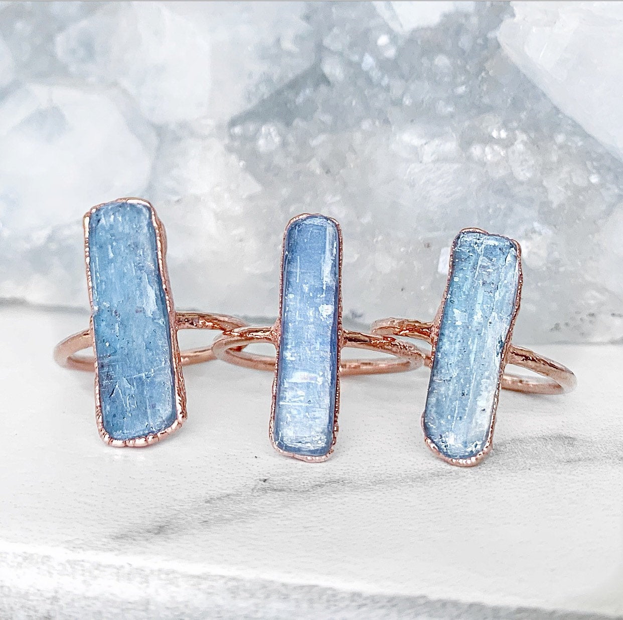Blue Kyanite Ring, Taurus Birthstone Ring, Kyanite Blade Ring, Raw Kyanite Jewelry, Blue Crystal Statement Ring, Healing Copper Ring