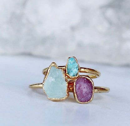 Raw Ruby Ring Gold, July Birthstone Ring Gold Band, Raw July Gemstone Ring, Raw Ruby Stone Ring, July Gemstone Gift, Gift for Her July