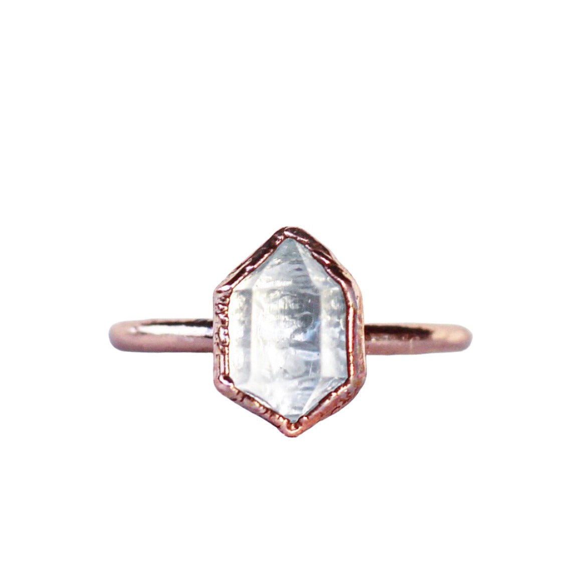 Dainty Crystal Quartz Point Ring, Quartz Crystal Ring, Copper and Crystal Ring, Raw Quartz Stone Ring, Clear Quartz Point Ring