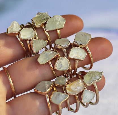 Libyan Desert Glass Ring Gold, Tektite Ring Gold Band, Meteor Gemstone Ring, Raw Libyan Desert Glass Stone Ring, Real Libyan Desert Glass