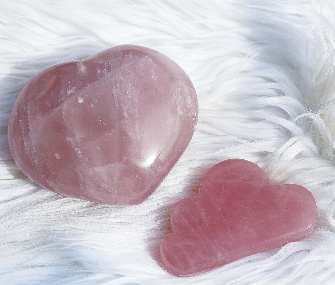 Rose quartz store heart stone